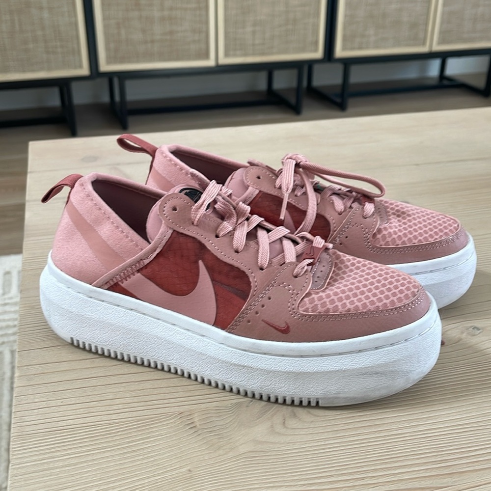 Nike Women’s Sneakers